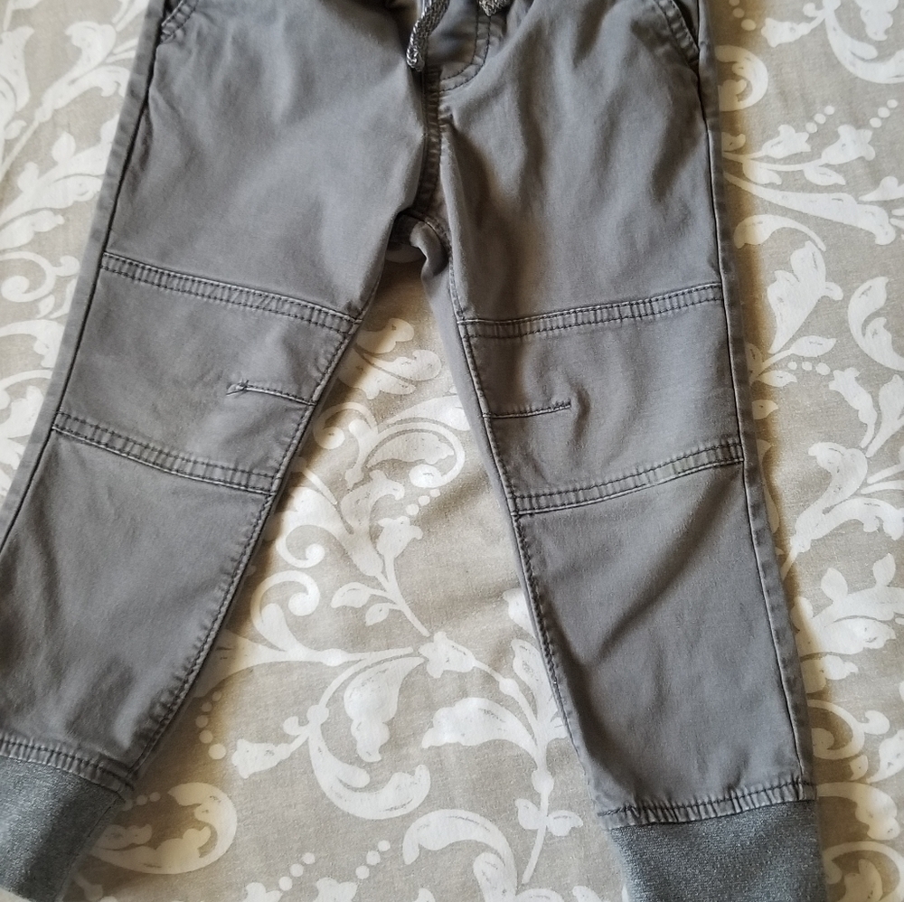 Toddlers pants